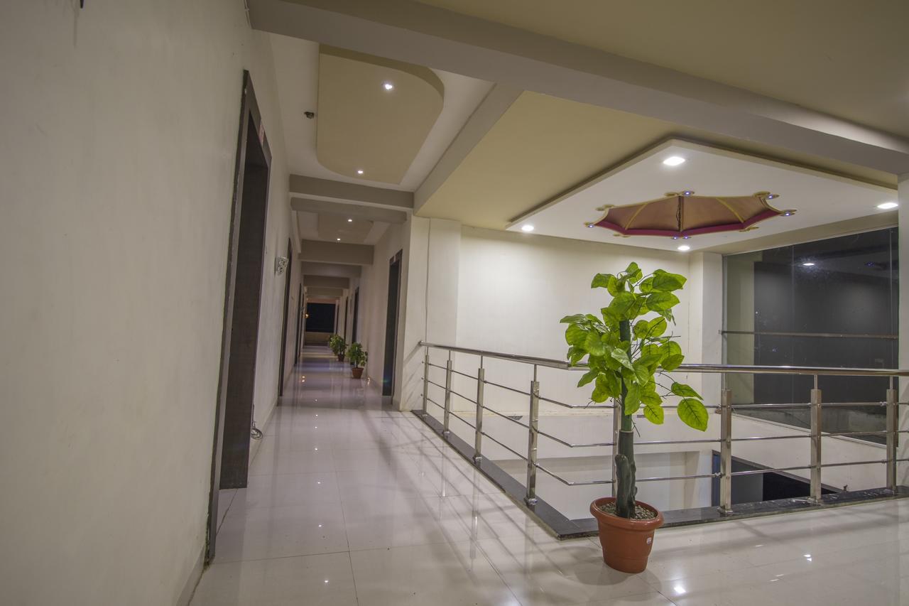 Hotel Yogiraj Palace Shegaon Εξωτερικό φωτογραφία