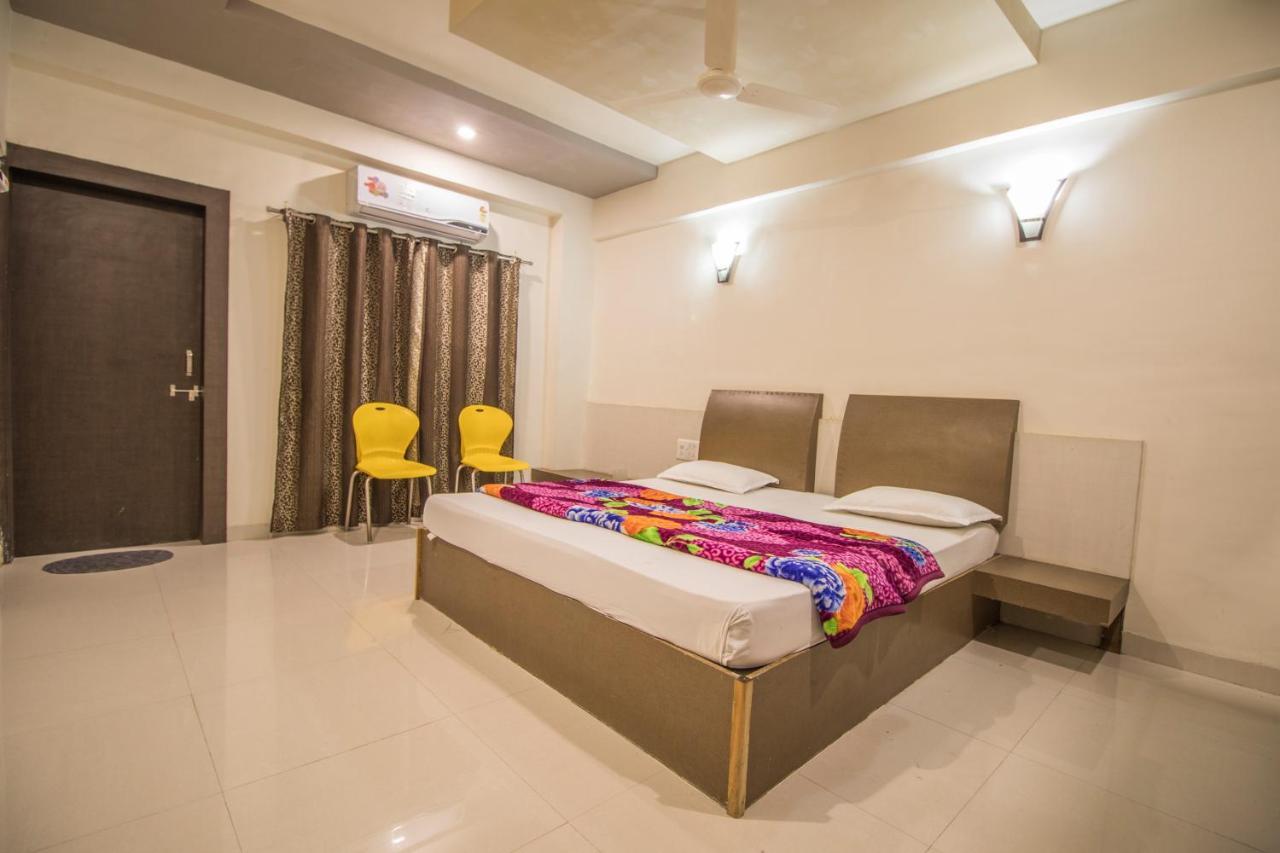 Hotel Yogiraj Palace Shegaon Εξωτερικό φωτογραφία