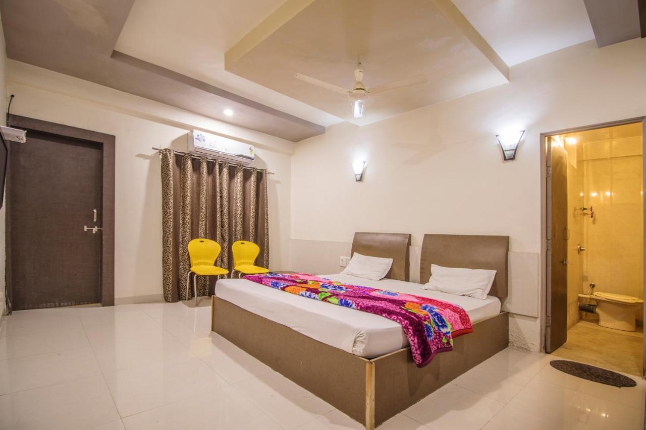 Hotel Yogiraj Palace Shegaon Εξωτερικό φωτογραφία